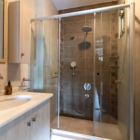 شقة Bright Vibrant 3br Haven Near Sea And Prime Locale اسطنبول