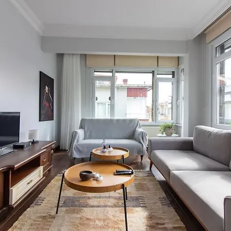 Bright Vibrant 3br Haven Near Sea And Prime Locale اسطنبول